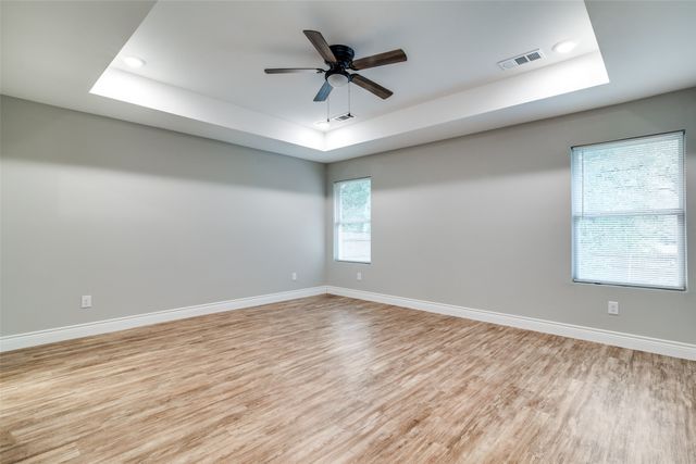 2734 Waters Edge, Quinlan, TX 75474