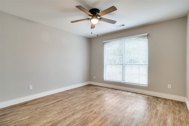2734 Waters Edge, Quinlan, TX 75474