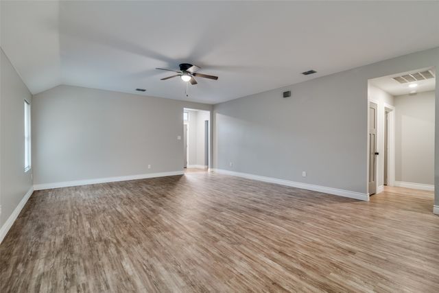 2734 Waters Edge, Quinlan, TX 75474