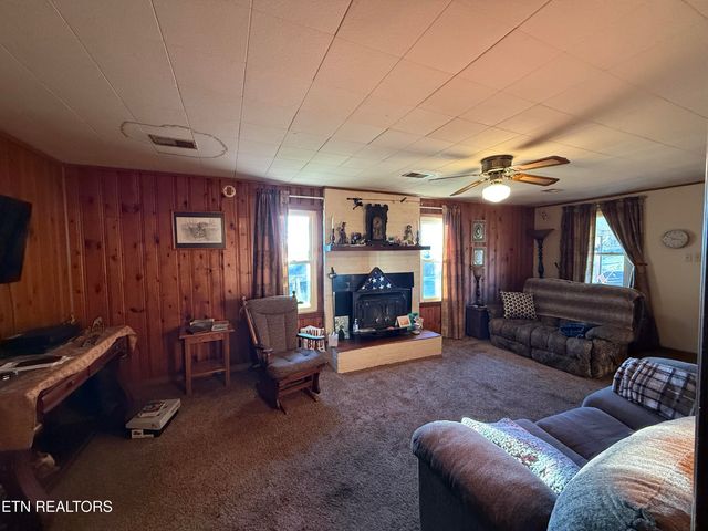 1230 butch bayless Lane, Seymour, TN 37865