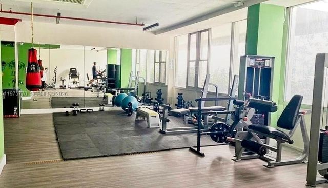 7545 E Treasure Dr 3I, North Bay Village, FL 33141