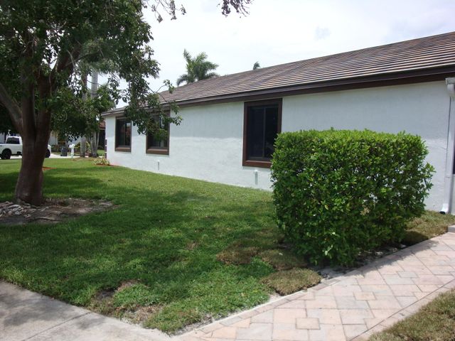 6407 Breckenridge Circle, Lake Worth, FL 33467