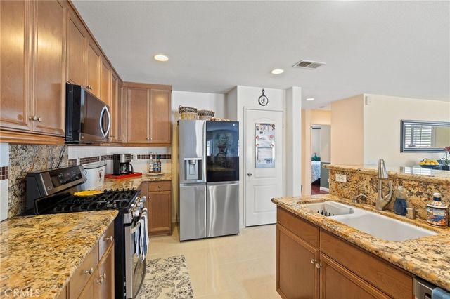 14392 Smith River Road, Eastvale, CA 92880