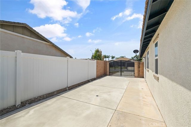 14392 Smith River Road, Eastvale, CA 92880