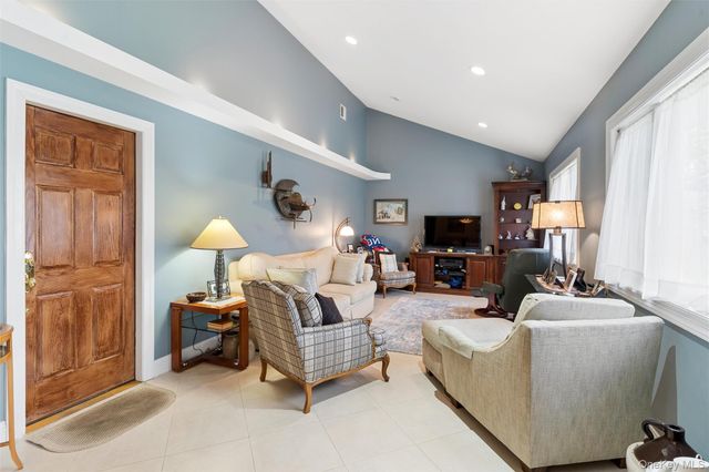 65 Drohan Street, Huntington, NY 11743