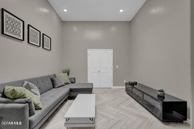 12438 Fill Ball Street, El Paso, TX 79928