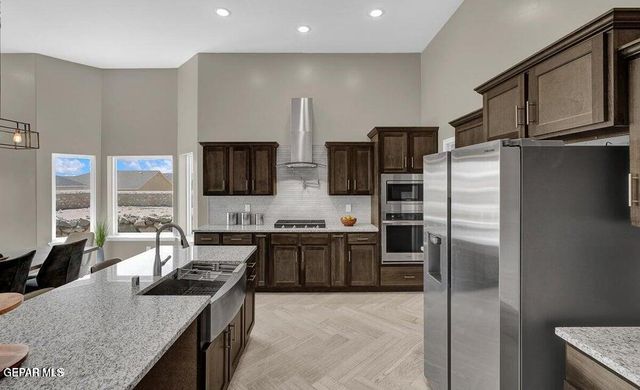 12438 Fill Ball Street, El Paso, TX 79928