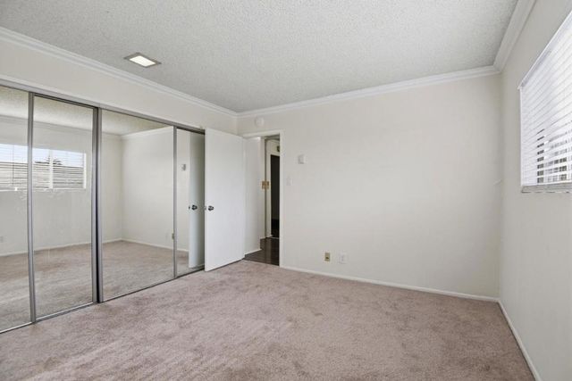 545 Chestnut Avenue 206, Long Beach, CA 90802