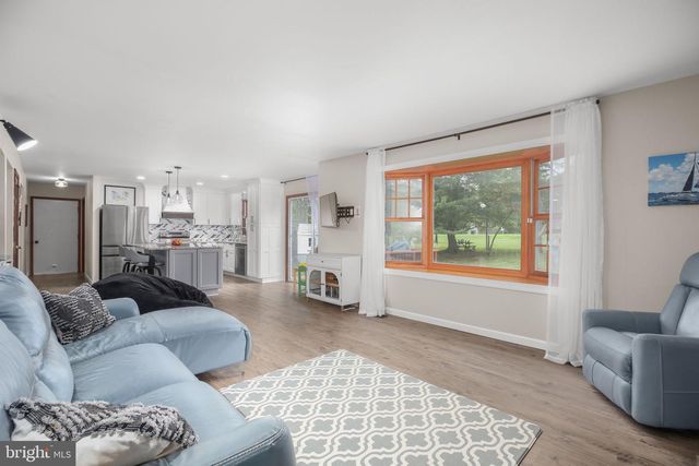 2022 BUOY DR, Stafford, VA 22554