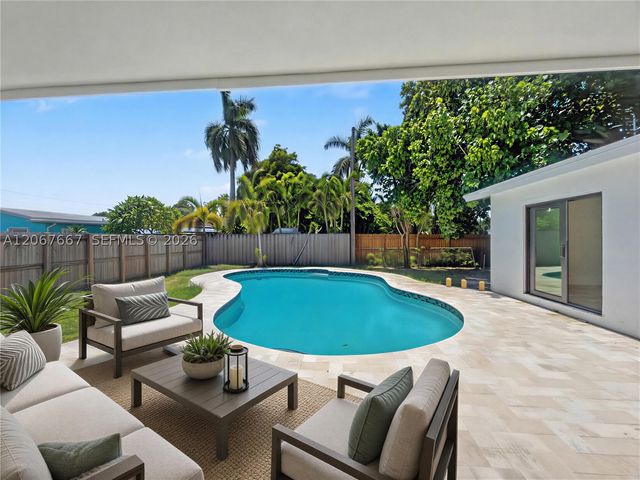 3431 NE 8th Ave, Oakland Park, FL 33334