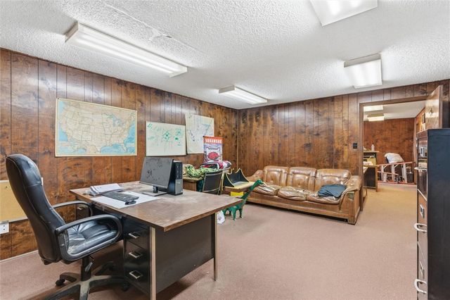 107 W Apple Blossom Avenue, Lowell, AR 72745