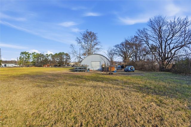 107 W Apple Blossom Avenue, Lowell, AR 72745