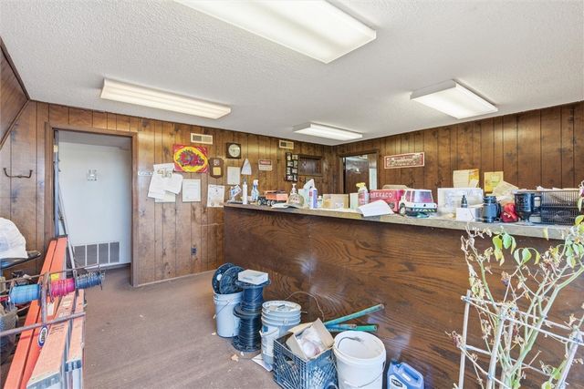 107 W Apple Blossom Avenue, Lowell, AR 72745