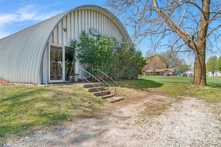 107 W Apple Blossom Avenue, Lowell, AR 72745