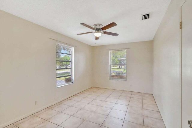614 Holly Drive 1, Palm Beach Gardens, FL 33410