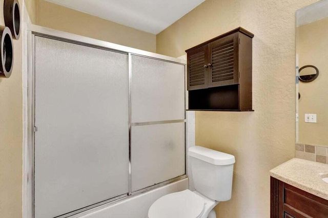 614 Holly Drive 1, Palm Beach Gardens, FL 33410