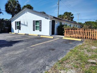 614 Holly Drive 1, Palm Beach Gardens, FL 33410