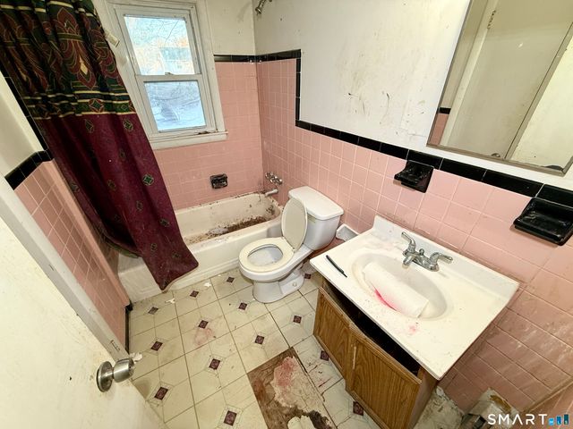 66 Charlotte Street, Hartford, CT 06120