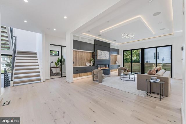 3215 COFER RD, Falls Church, VA 22042