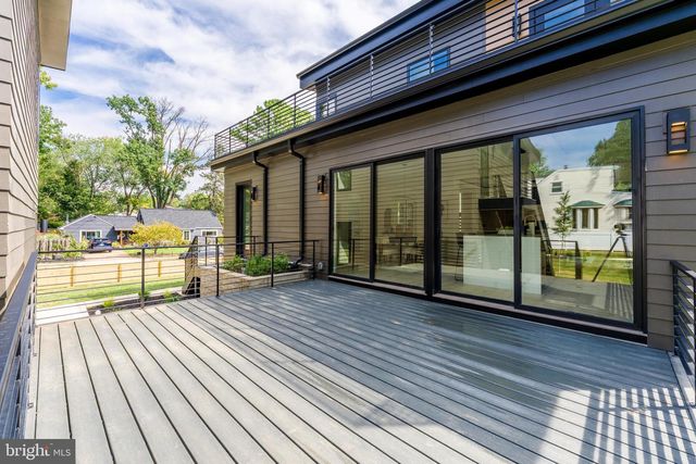 3215 COFER RD, Falls Church, VA 22042