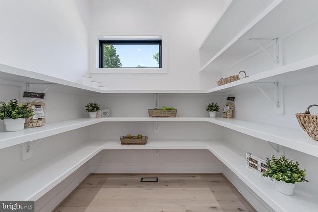 3215 COFER RD, Falls Church, VA 22042