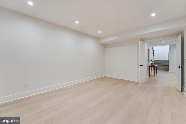 3215 COFER RD, Falls Church, VA 22042