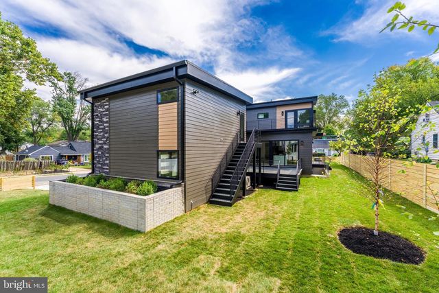 3215 COFER RD, Falls Church, VA 22042