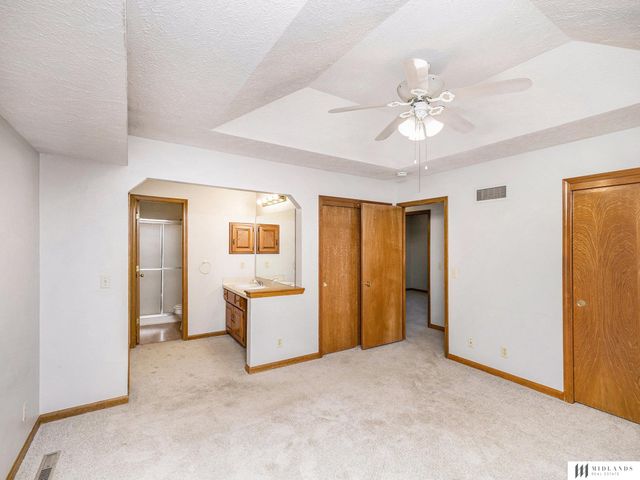 3427 Faye Drive, Bellevue, NE 68005