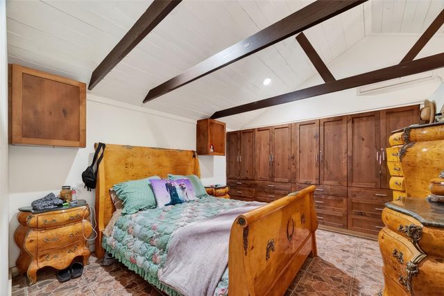 2900 W Highway 6, Alvin, TX 77511