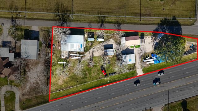 2900 W Highway 6, Alvin, TX 77511