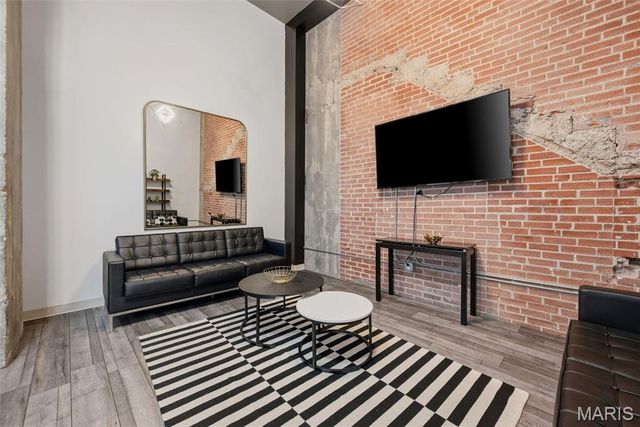 1511 Locust Street 805, St Louis, MO 63103