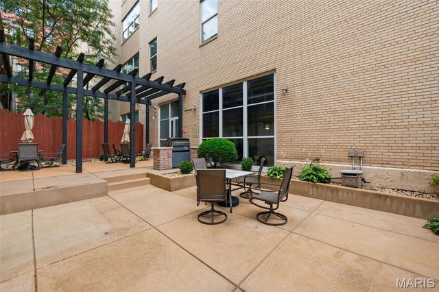 1511 Locust Street 805, St Louis, MO 63103