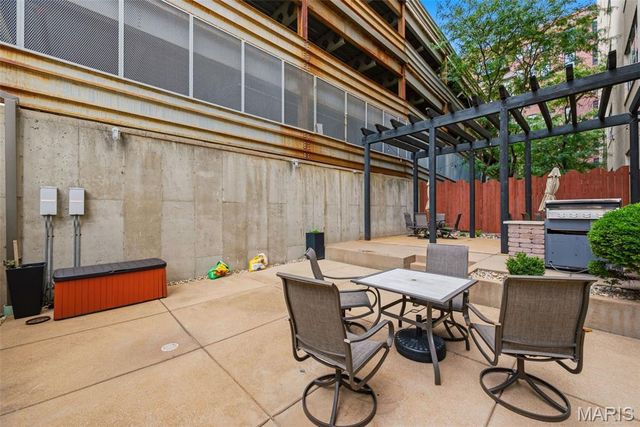 1511 Locust Street 805, St Louis, MO 63103