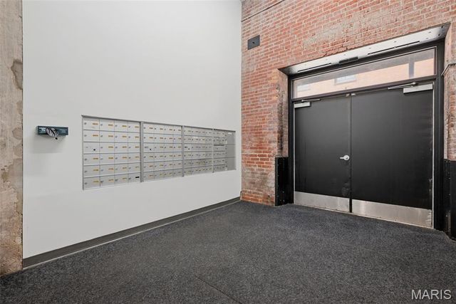 1511 Locust Street 805, St Louis, MO 63103