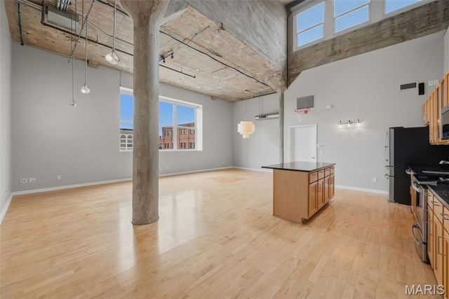 1511 Locust Street 805, St Louis, MO 63103