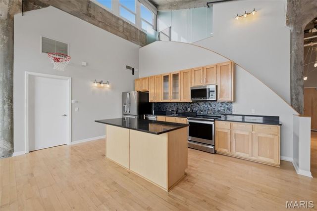 1511 Locust Street 805, St Louis, MO 63103
