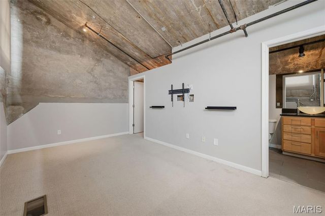 1511 Locust Street 805, St Louis, MO 63103