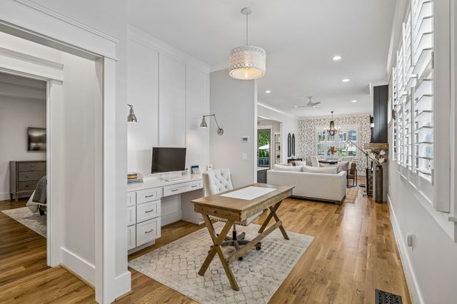 939 Woodmont Blvd, Nashville, TN 37204