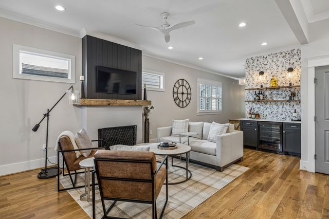 939 Woodmont Blvd, Nashville, TN 37204