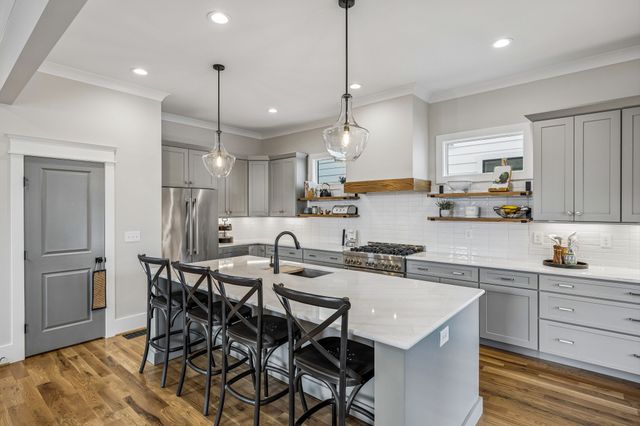 939 Woodmont Blvd, Nashville, TN 37204