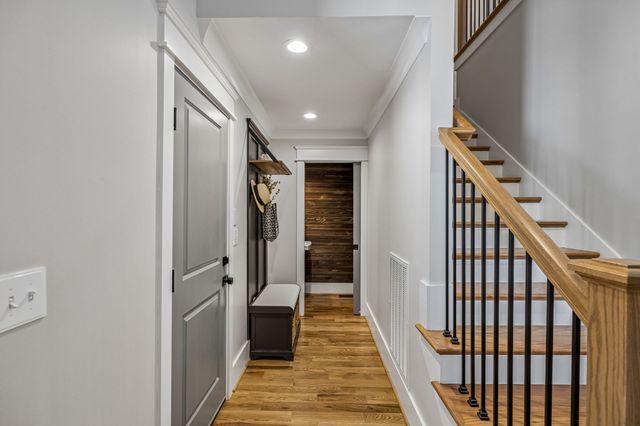 939 Woodmont Blvd, Nashville, TN 37204