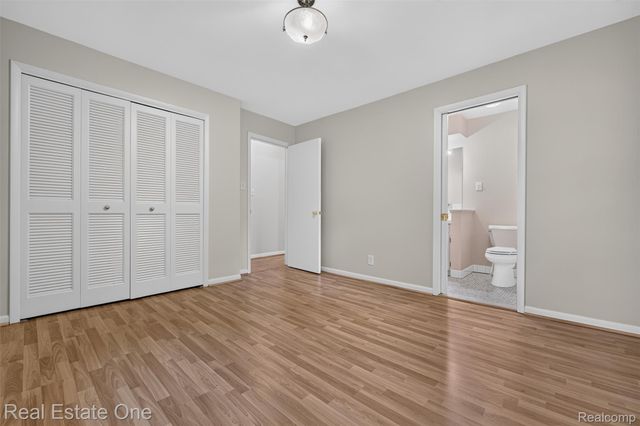 2230 Odette Drive, Waterford Charter Township, MI 48328