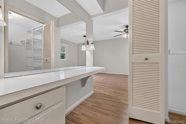 2230 Odette Drive, Waterford Charter Township, MI 48328