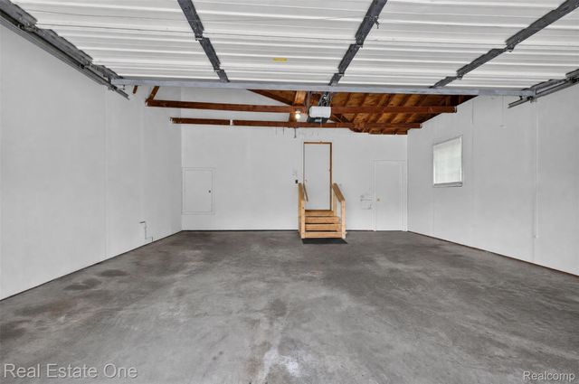 2230 Odette Drive, Waterford Charter Township, MI 48328