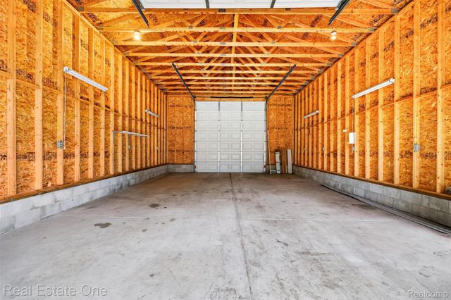 2230 Odette Drive, Waterford Charter Township, MI 48328