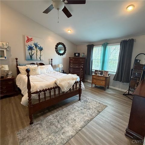 9525 Woodlawn Drive, Cicero, NY 13029