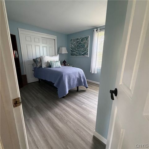 9525 Woodlawn Drive, Cicero, NY 13029