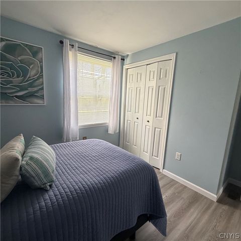 9525 Woodlawn Drive, Cicero, NY 13029
