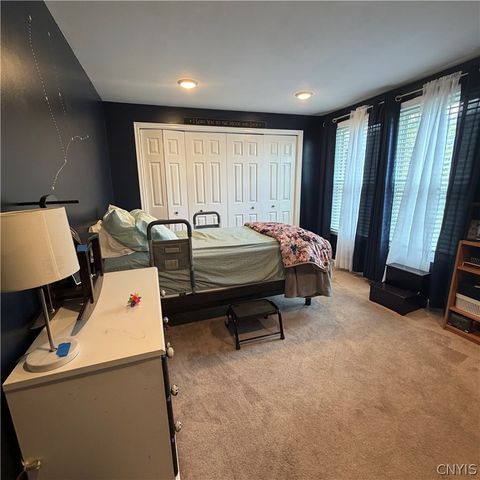 9525 Woodlawn Drive, Cicero, NY 13029