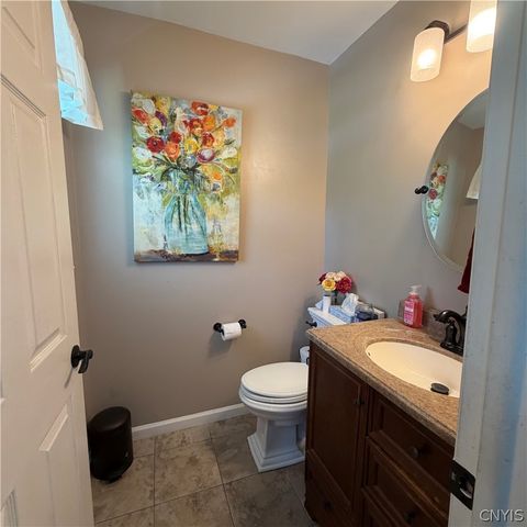 9525 Woodlawn Drive, Cicero, NY 13029